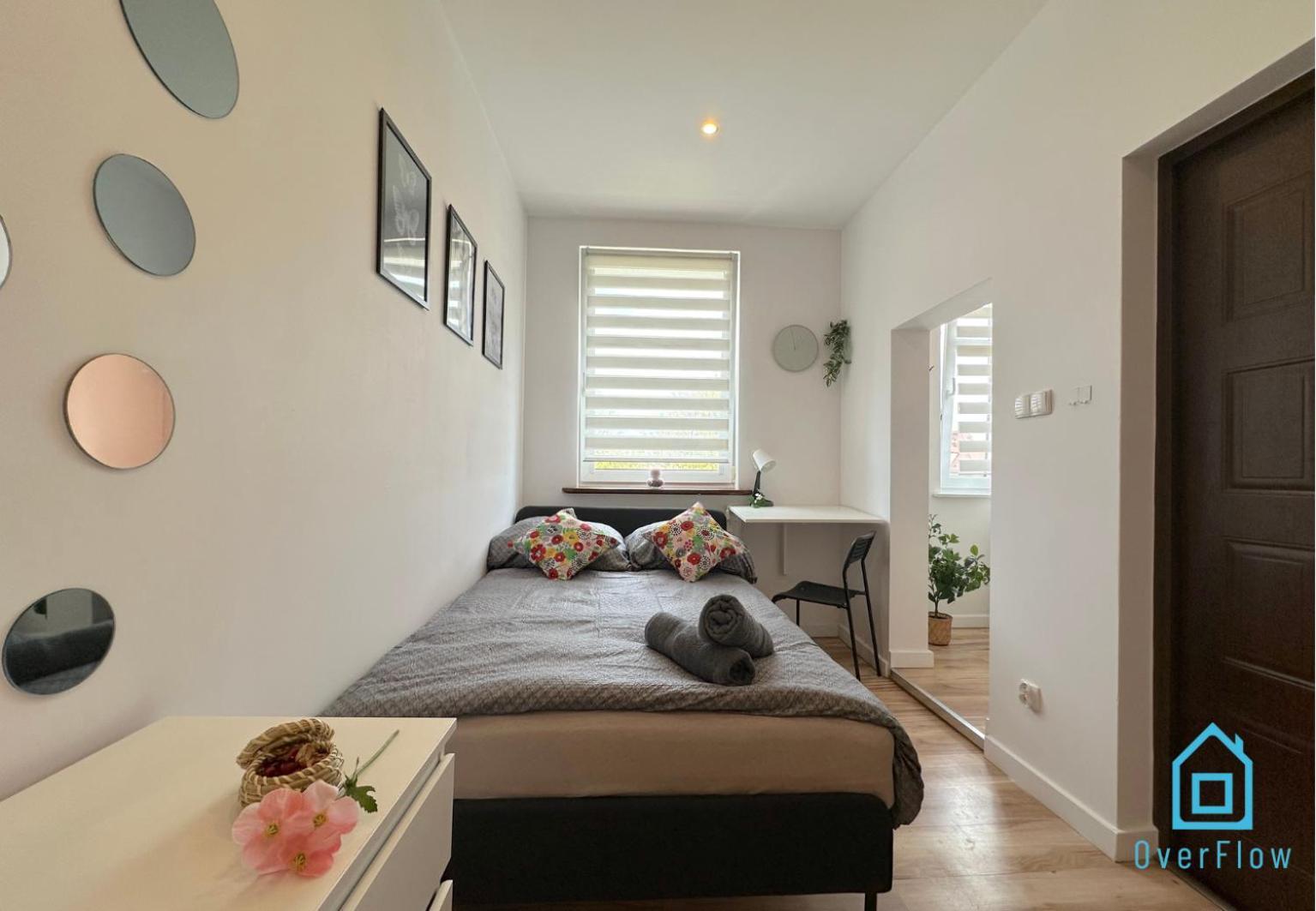 Birch Studio- Peaceful Retreat, 10 Minutes To Old Town & Seaside * Danzig